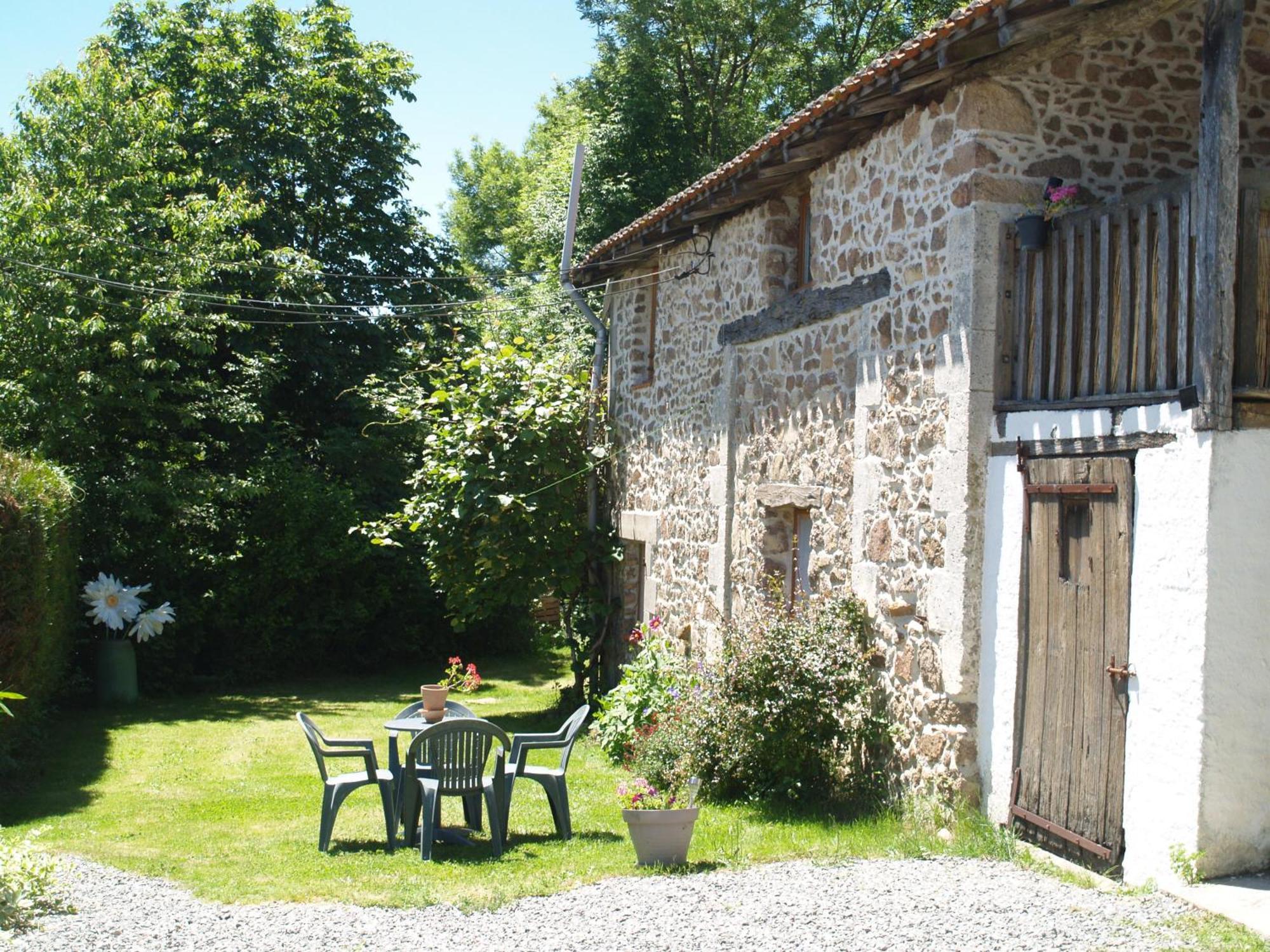 Tranquille Vienne Gites A Chirac Dept Charente Luaran gambar